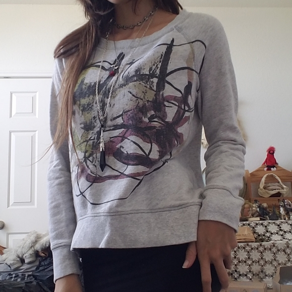 Abstract Graphic Sweater - Picture 3 of 7